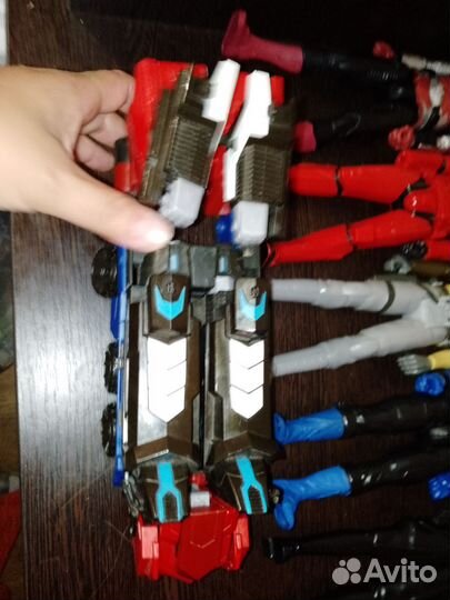 Фигурки героев из мультфильмов