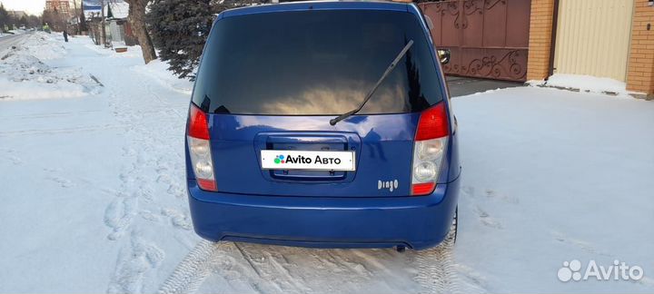 Mitsubishi Dingo 1.5 AT, 2000, 250 000 км