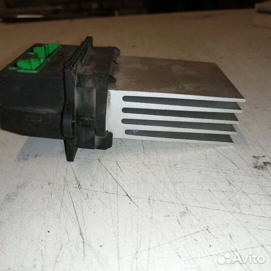 Резистор отопителя Renault Megane 2