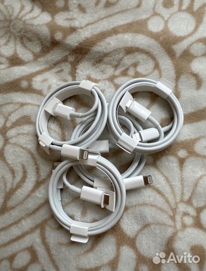 Кабель Apple USB-C to Lightning Cable 2m MKQ42ZM/A