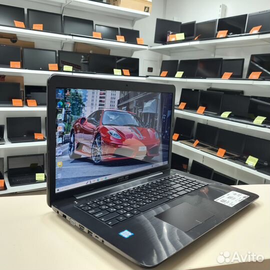 Ноутбук Asus 17.3