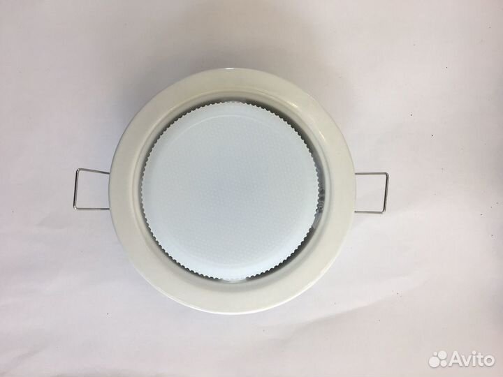 Светильник встраиваемый