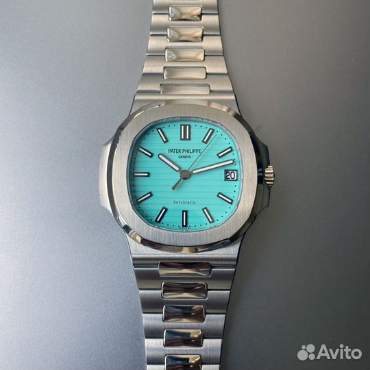 Часы Patek Philippe 5711 Tiffany & Co