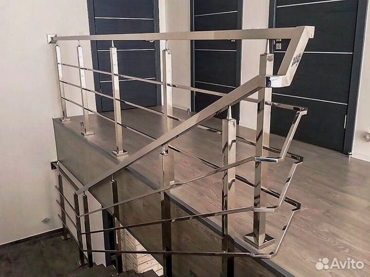 Лестница закрытый тип