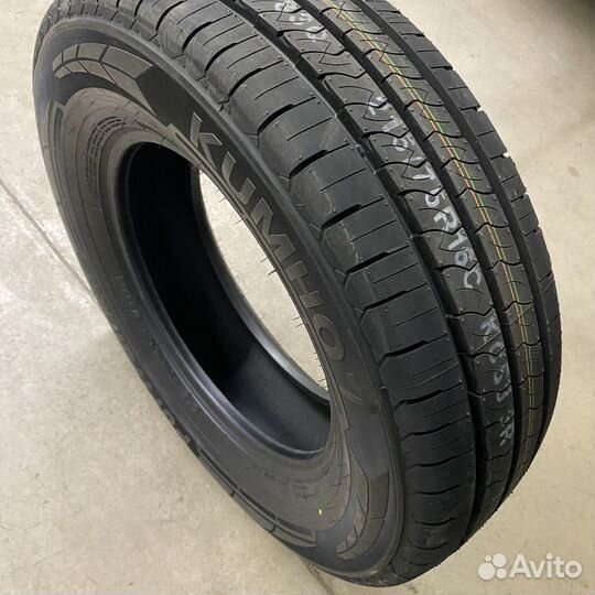 Kumho PorTran KC53 205/75 R16C