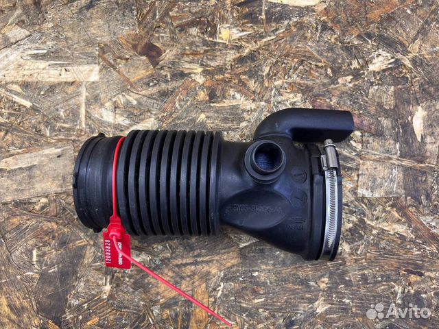 Патрубок воздушного фильтра Jaguar XF 5.0 09-15