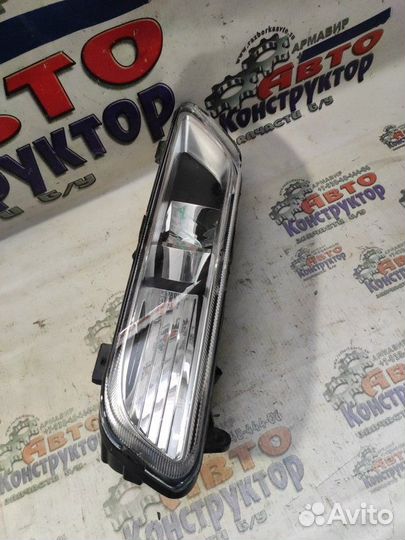 Фара противотуманная Volkswagen Passat B7