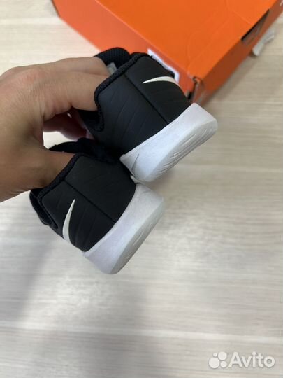 Кроссовки детские Nike р. 8C (14 см)