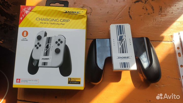 Зарядный grip joy con