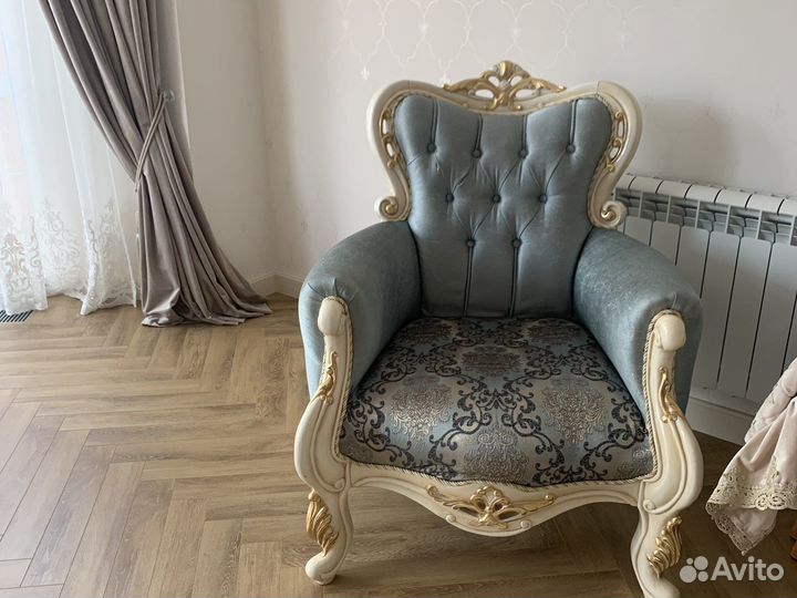 Диван и два кресло