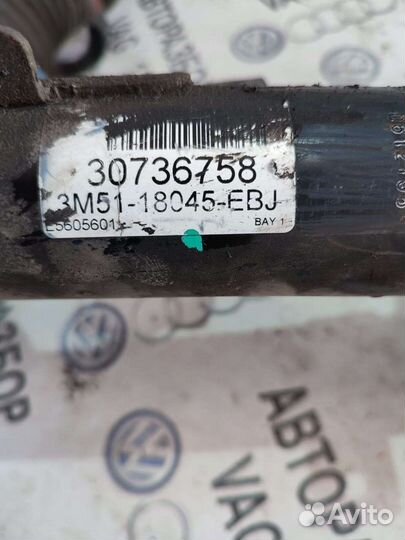 Стойка передняя Volvo S40