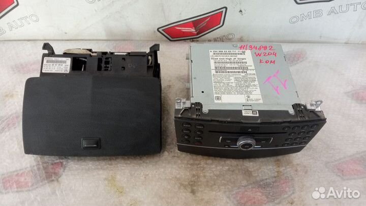 Магнитола с дисплеем Мерседес W204