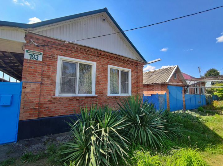 Дом 67,7 м² на участке 8 сот.