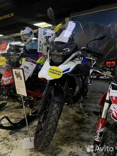 Мотоцикл kove 500X