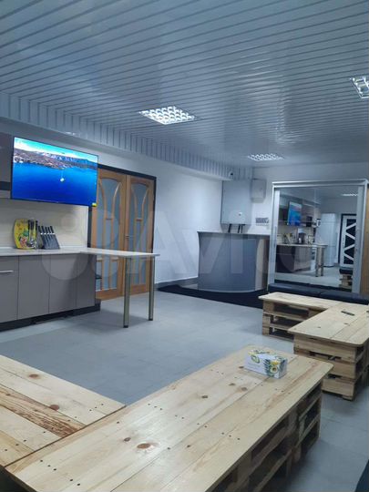 Комната 100 м², 1/2 эт.