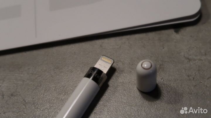 Apple Pencil 1 (оригинал, но с проблемой)