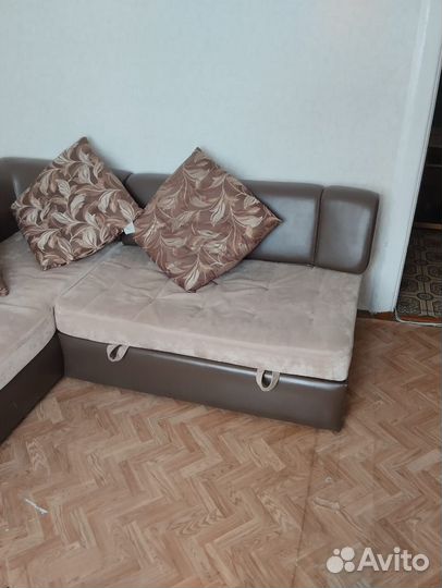Угловой диван бу