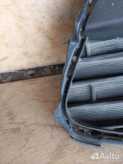 Решетка бампера Kia Rio 4