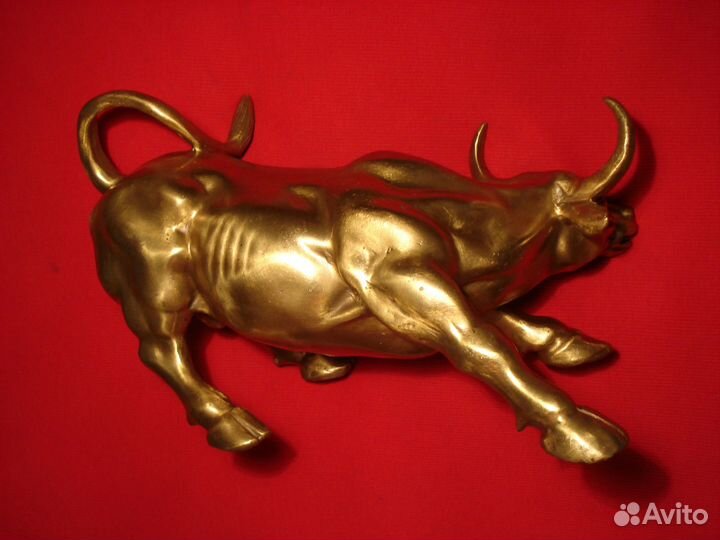 Статуэтка Коммерческий Бык Gold Большой США Банк