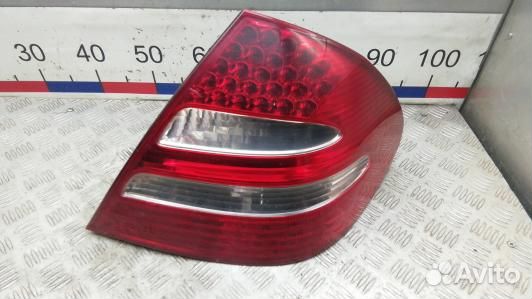 Фонарь задний правый mercedes benz E-class W211 (L