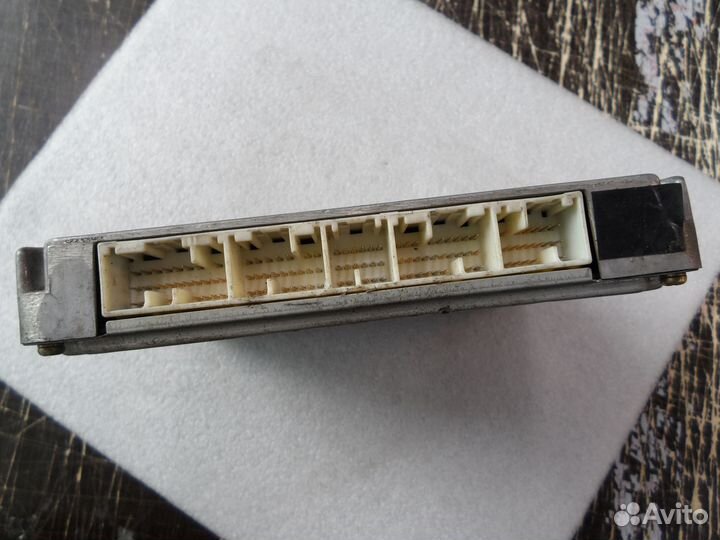 Блок управления двс Toyota Funcargo