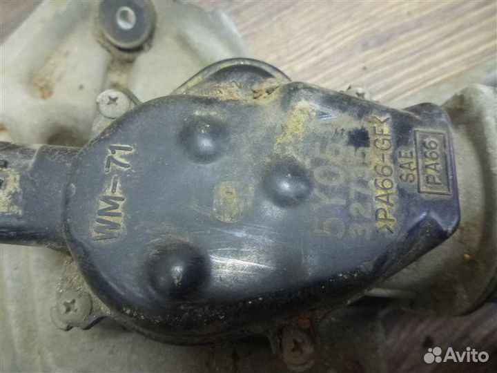 Трапеция стеклоочистителя Mitsubishi Lancer CS1A