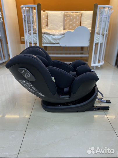 Автокресло Peppy Zero (0-36кг) Isofix черное