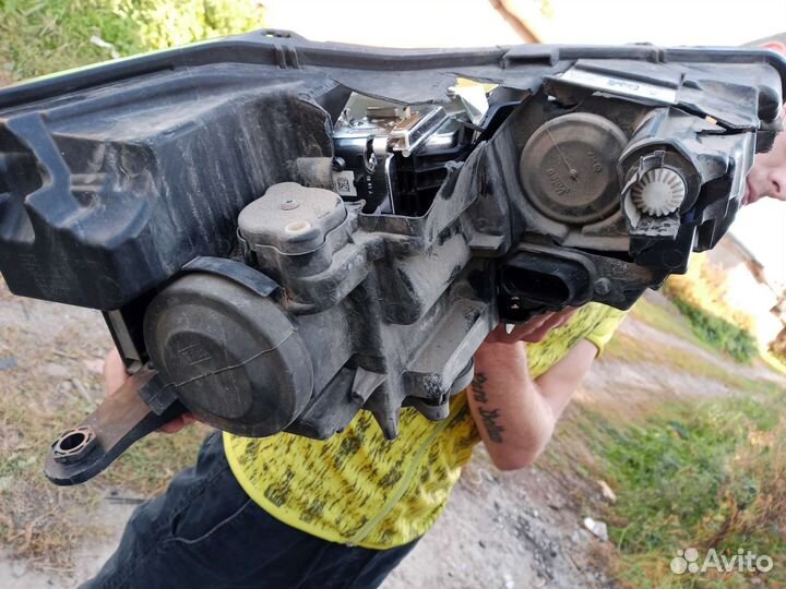 Фара левая skoda rapid 2