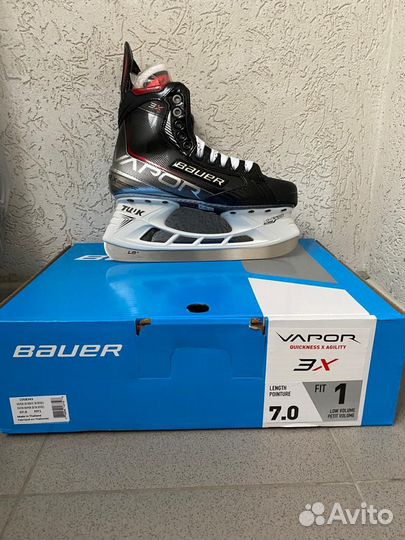 Хоккейные коньки bauer