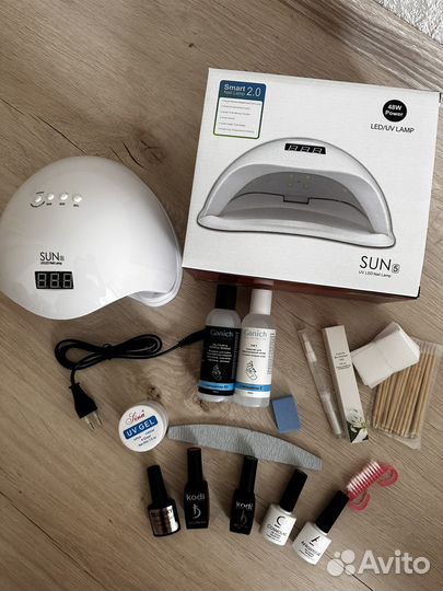 Маникюрный набор с лампой