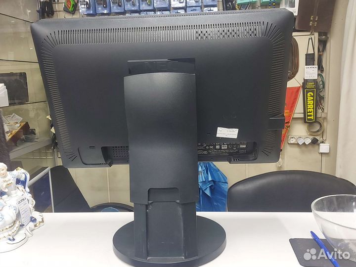 Монитор lg 20