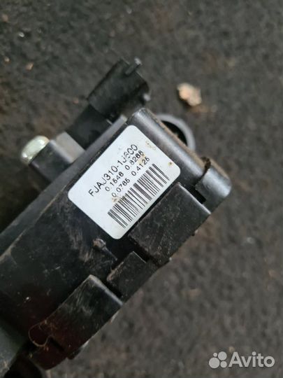 Педаль газа Hyundai Solaris 1 2012