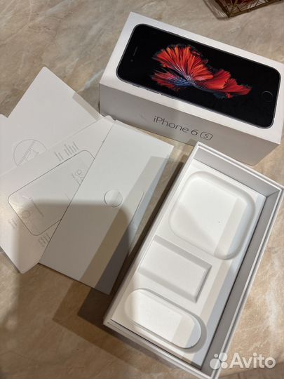 Коробка от iPhone 6s