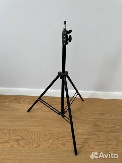Универсальный напольный штатив 2.1м