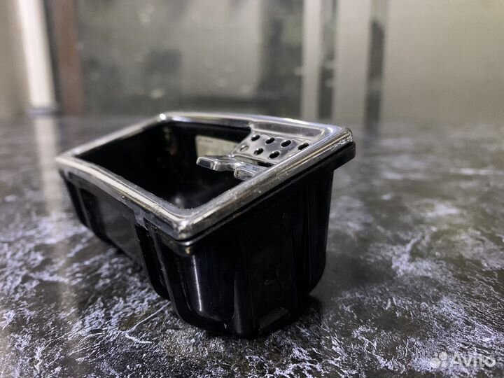 Пепельница Mercedes W221 W216