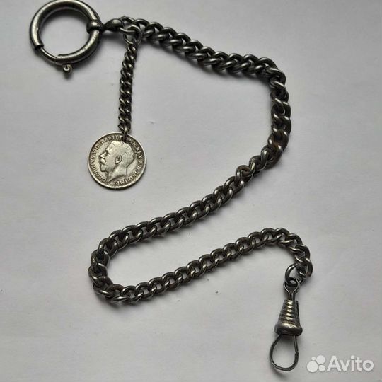 Старинный шатлен с серебряной монетой