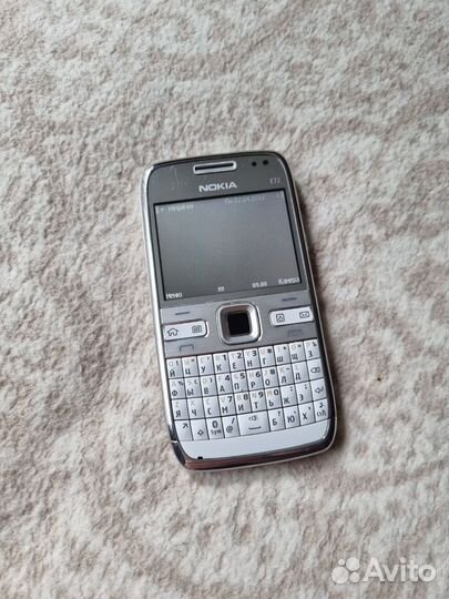 Nokia E72