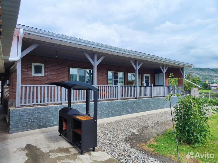 Мангал с крышей