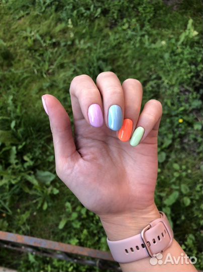 Модель на маникюр