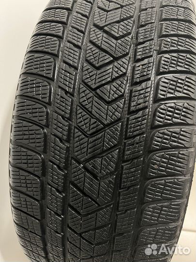 Pirelli Scorpion Winter 285/40 R22 и 325/35 R22