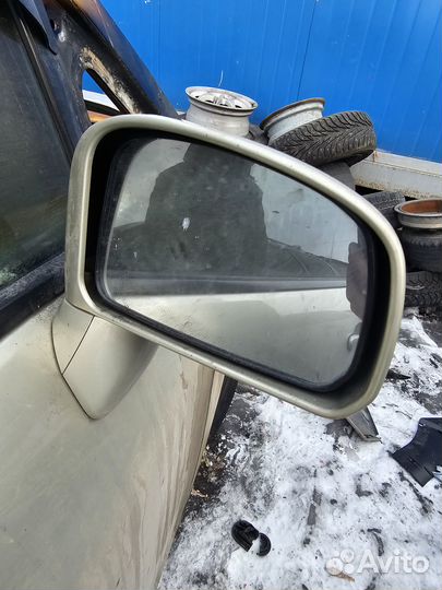 Зеркало боковое nissan tiida C 11, правое