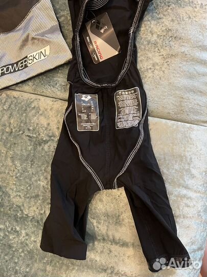 Купальник arena женский powerskin