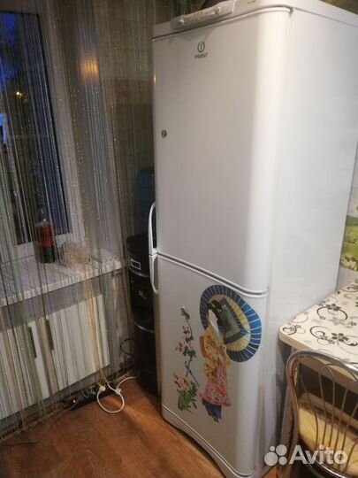 Холодильник на запчасти