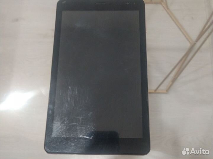 Планшет umiio