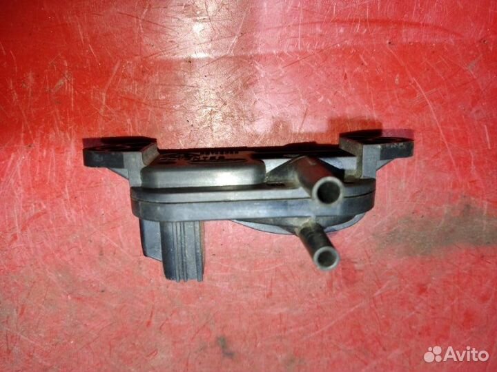 Клапан EGR Ford Focus 1 седан 2.0I splitport 1999