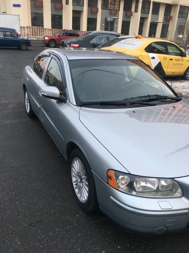 Volvo S60: фото владельца
