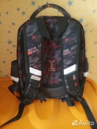 Рюкзак школьный