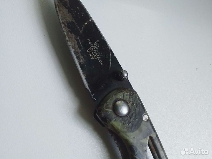 Нож складной смазаный