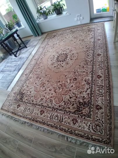 Продам ковер бу