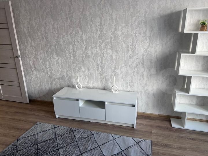 2-к. квартира, 58 м², 2/6 эт.